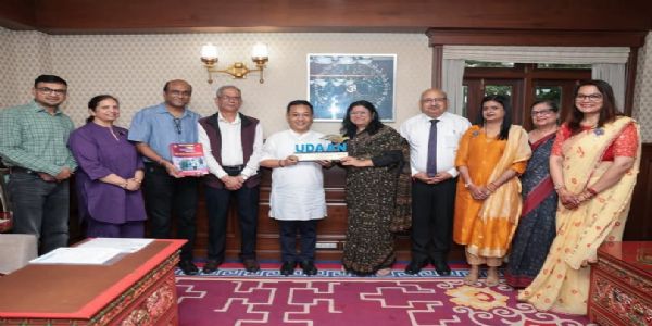 मुख्यमन्त्रीसँग इनर ह्विल क्लब र रोटरी क्लबका प्रतिनिधिको भेट