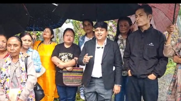 Money fraud in mirik