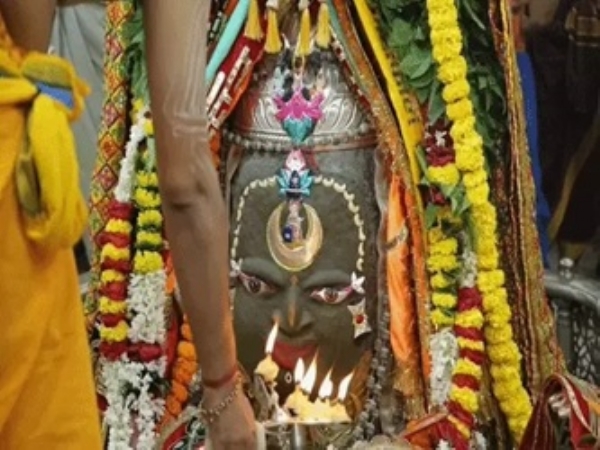 बाबा महाकाल की आरती बाबा महाकाल की आरती