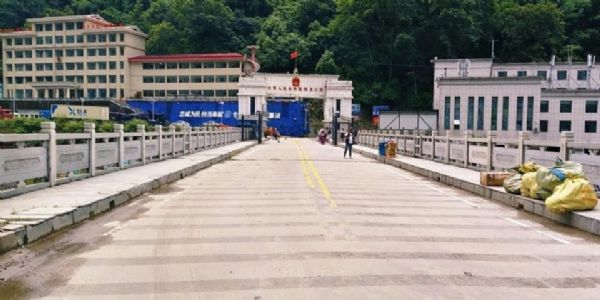 चीनले नेपालका प्रमुख नाका रसुवागढी र तातोपानी सीमा अनिश्चितकालका लागि बन्द गर्यो