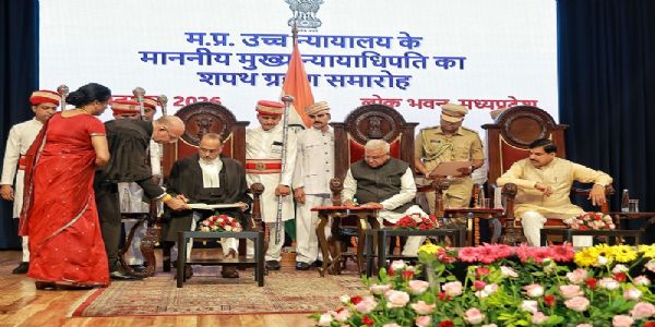 न्यायाधीश अल्पेश कोगजेले मध्य प्रदेश उच्च न्यायालयको मुख्य न्यायाधीशको रूपमा शपथ लिए