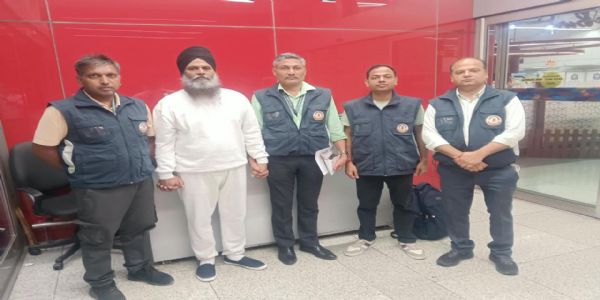 भगौड़ा हरनेक  सिंह अमेरिकाबाट भारत प्रत्यर्पण, दिल्ली हवाई अड्डाबाट सीबीआईद्वारा पक्राउ