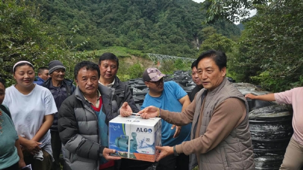 लाचेनमा सूक्ष्म सिँचाई सामग्री वितरण तथा प्रशिक्षण कार्यक्रम सम्पन्न