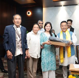 मुख्यमन्त्री तामाङले नीट उत्तीर्ण विद्यार्थीलाई दिए बधाई, शैक्षिक यात्रामा सरकारको सहयोग जारी रहने प्रतिबद्धता