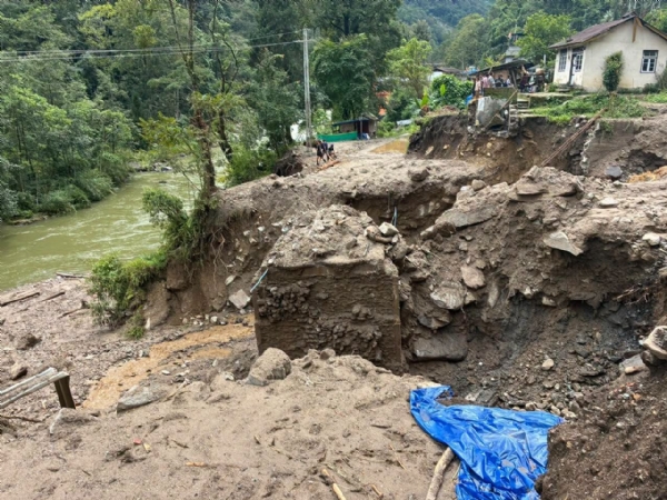 जिल्ला प्रशासनका अधिकारीहरूले रिम्बी पैह्रोको अवस्थाको अनुगमन गरे जिल्ला प्रशासनका अधिकारीहरूले रिम्बी पैह्रोको अवस्थाको अनुगमन गरे