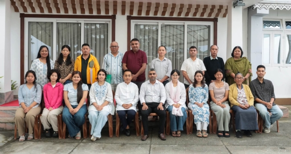 नीट उत्तीर्ण विद्यार्थीहरूसँग मुख्यमन्त्री नीट उत्तीर्ण विद्यार्थीहरूसँग मुख्यमन्त्री
