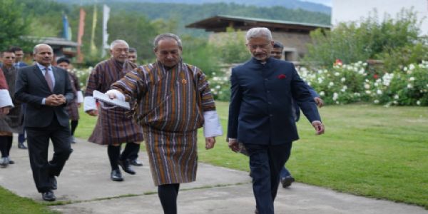 विदेशमन्त्री जयशंकर भुटान पुगे, समकक्ष ढुङ्गेलसँग द्विपक्षीय वार्ता