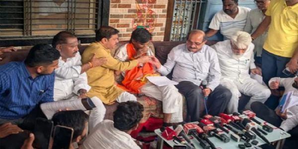 मराठा आरक्षण: मनोज जरांगेले भोक हडताल फिर्ता लिए, सरकारलाई तीन महिनाको समय