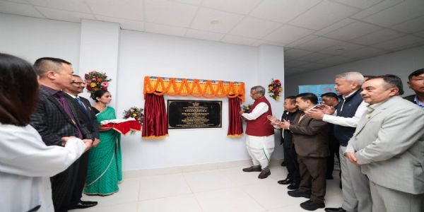राज्यपाल र मुख्यमन्त्रीले गरे हेलेन लेप्चा सिक्किम सरकारी चिकित्सा महाविद्यालयको निरीक्षण