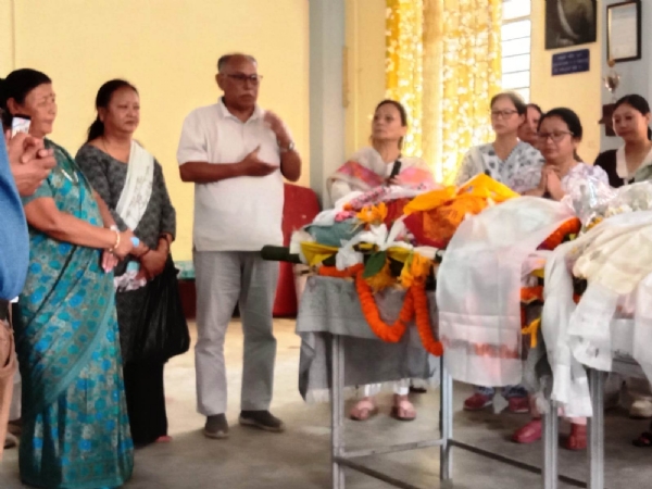 भाषा संग्रामी बुद्धिमान प्रधान ‘बमप’ को नाममा श्रध्दाञ्जली कार्यक्रमसहित अन्तिम संस्कार सम्पन्न भाषा संग्रामी बुद्धिमान प्रधान ‘बमप’ को नाममा श्रध्दाञ्जली कार्यक्रमसहित अन्तिम संस्कार सम्पन्न