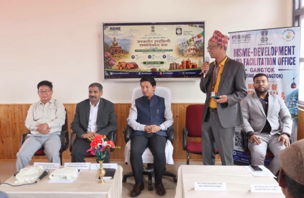 सांसद सुब्बाले कारीगरहरूलाई उद्यमशीलतामा दीर्घकालीन दृष्टिकोण अपनाउन आग्रह गरे