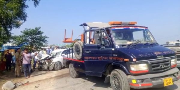 बलरामपुर: सड़क दुर्घटनामा आमा-छोराको मृत्यु, महिलाको अवस्था गम्भीर