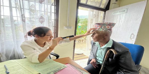 १४ जना मोतियाबिन्दुका बिरामी निःशुल्क शल्यक्रियाका लागि रेफर