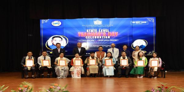 शिक्षा प्रशासन र नीतिनिर्माणमा अनुभवी शिक्षकलाई अवसर दिनुपर्छ: मुख्यमन्त्री