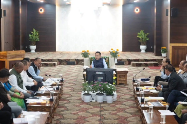 कुखुरापालन क्षेत्रको दिगो विकासबारे बैठक कुखुरापालन क्षेत्रको दिगो विकासबारे बैठक
