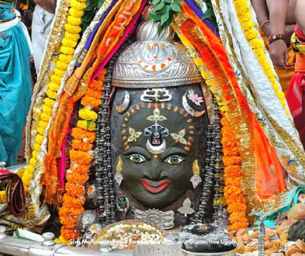 बाबा महाकाल का भस्म आरती श्रृंगार बाबा महाकाल का भस्म आरती श्रृंगार