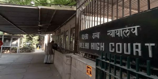 दिल्ली उच्च न्यायालयले सबै डीयू कलेजहरूमा छात्रावास सुविधा मागेको याचिकाको तत्काल सुनवाइ अस्वीकार गऱ्यो