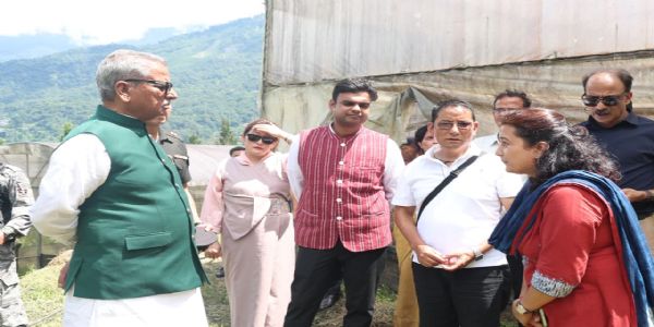 राज्यपाल माथुरद्वारा मङ्गन जिल्लाको भ्रमण, कृषि र पूर्वाधारको स्थलगत अवलोकन गरे